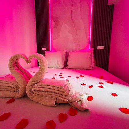 Intimate Escape - Seaside - Spa Bath - Wifi - Ac Nice Eksteriør billede