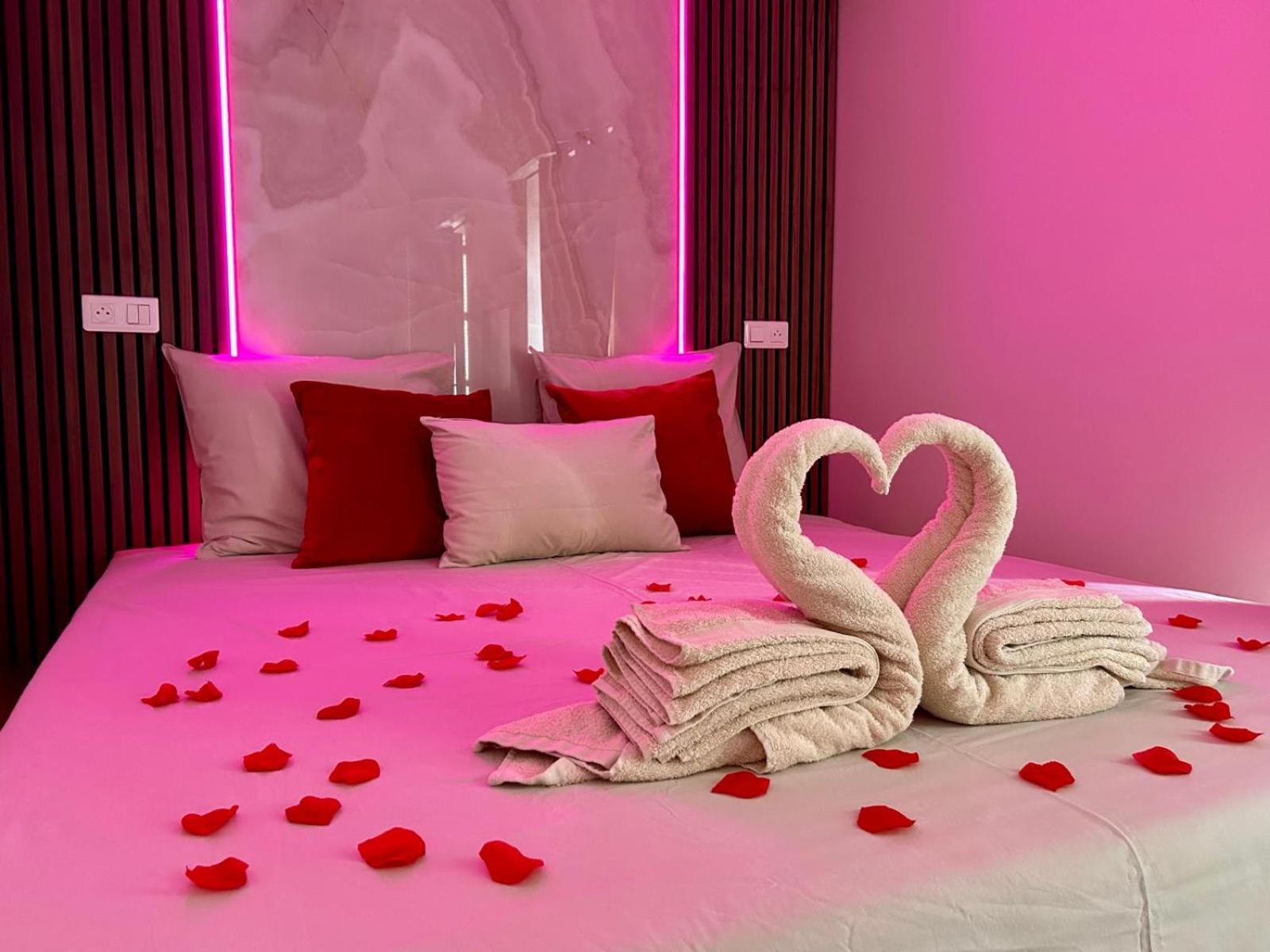 Intimate Escape - Seaside - Spa Bath - Wifi - Ac Nice Eksteriør billede