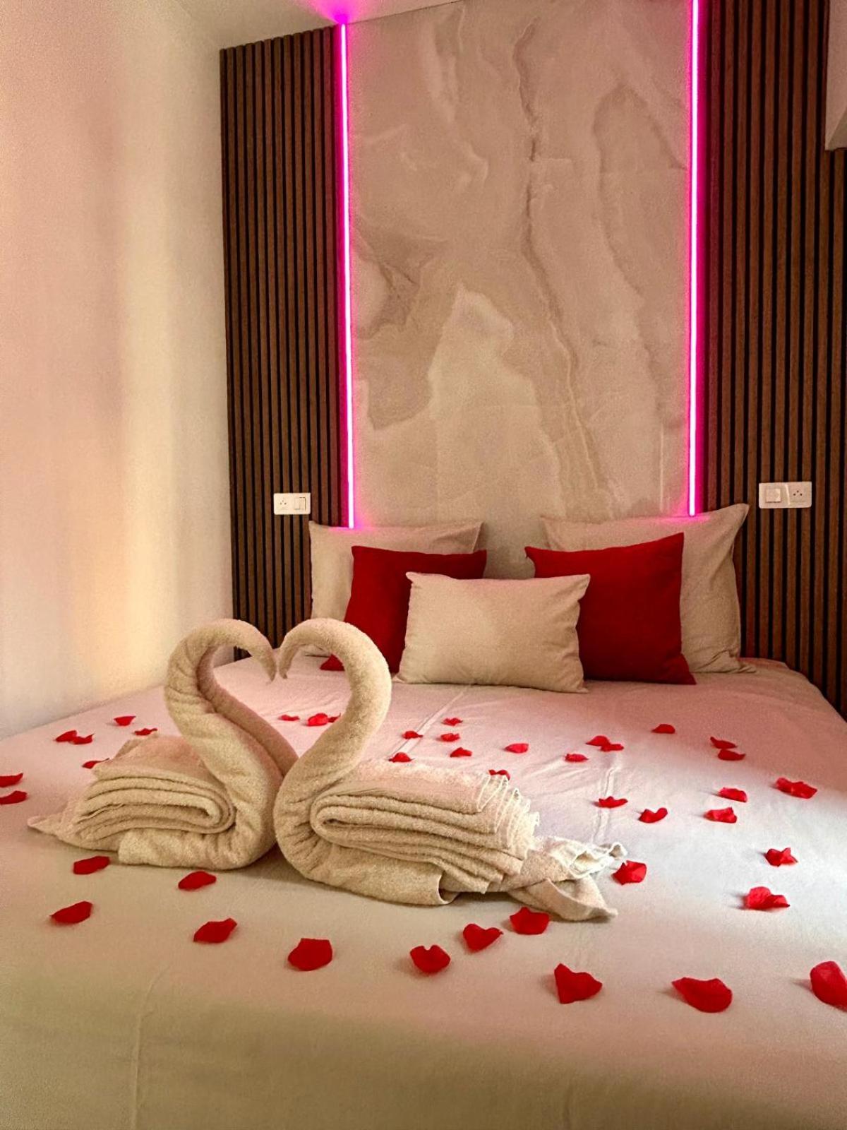 Intimate Escape - Seaside - Spa Bath - Wifi - Ac Nice Eksteriør billede