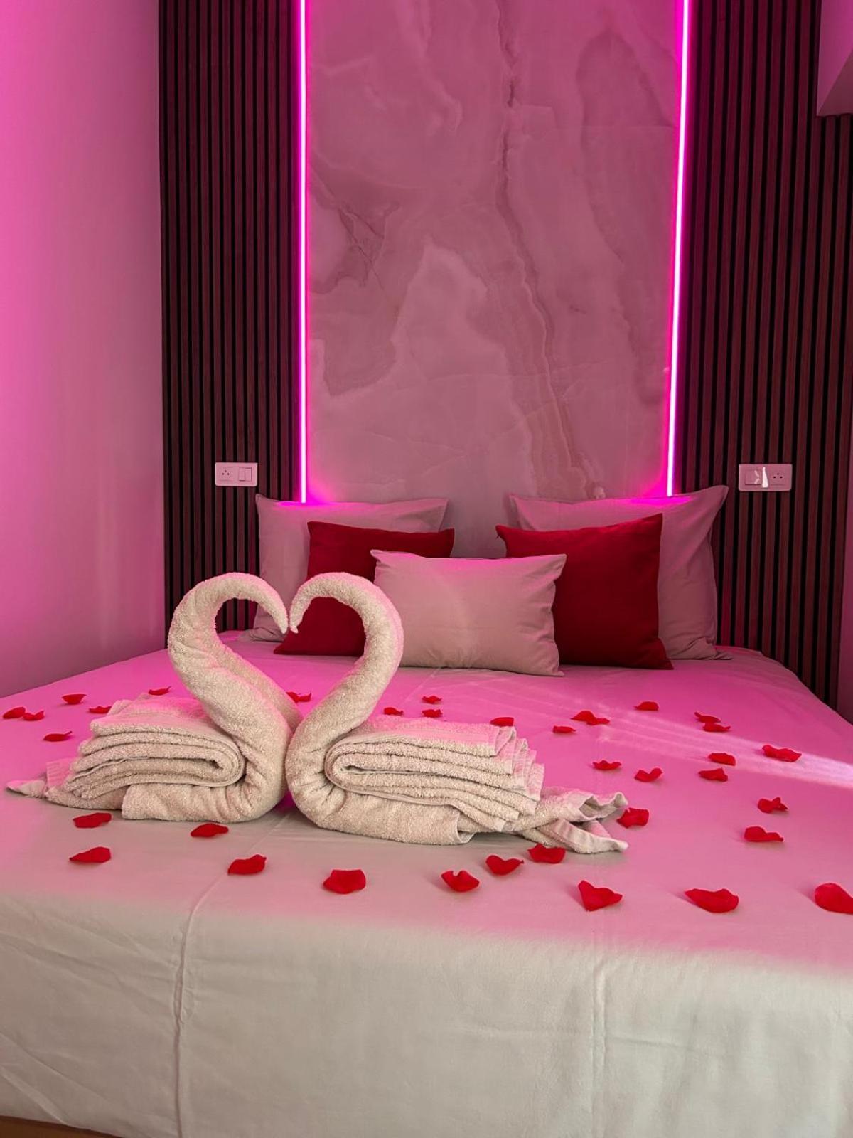 Intimate Escape - Seaside - Spa Bath - Wifi - Ac Nice Eksteriør billede